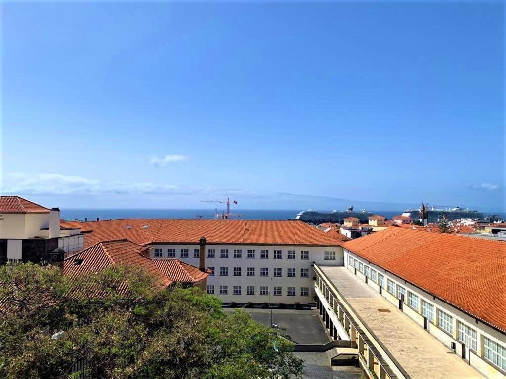 Madeira, 3 Bedroom Apartment With Ocean Views In Funchal Exterior photo